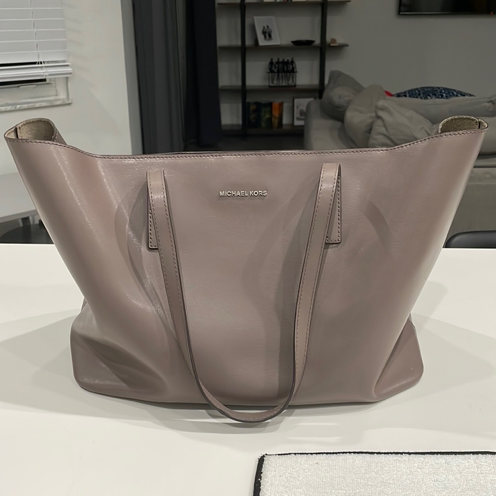 Large Michael Kors Shoulder Bag